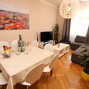 Appartement met Vijf Slaapkamers
